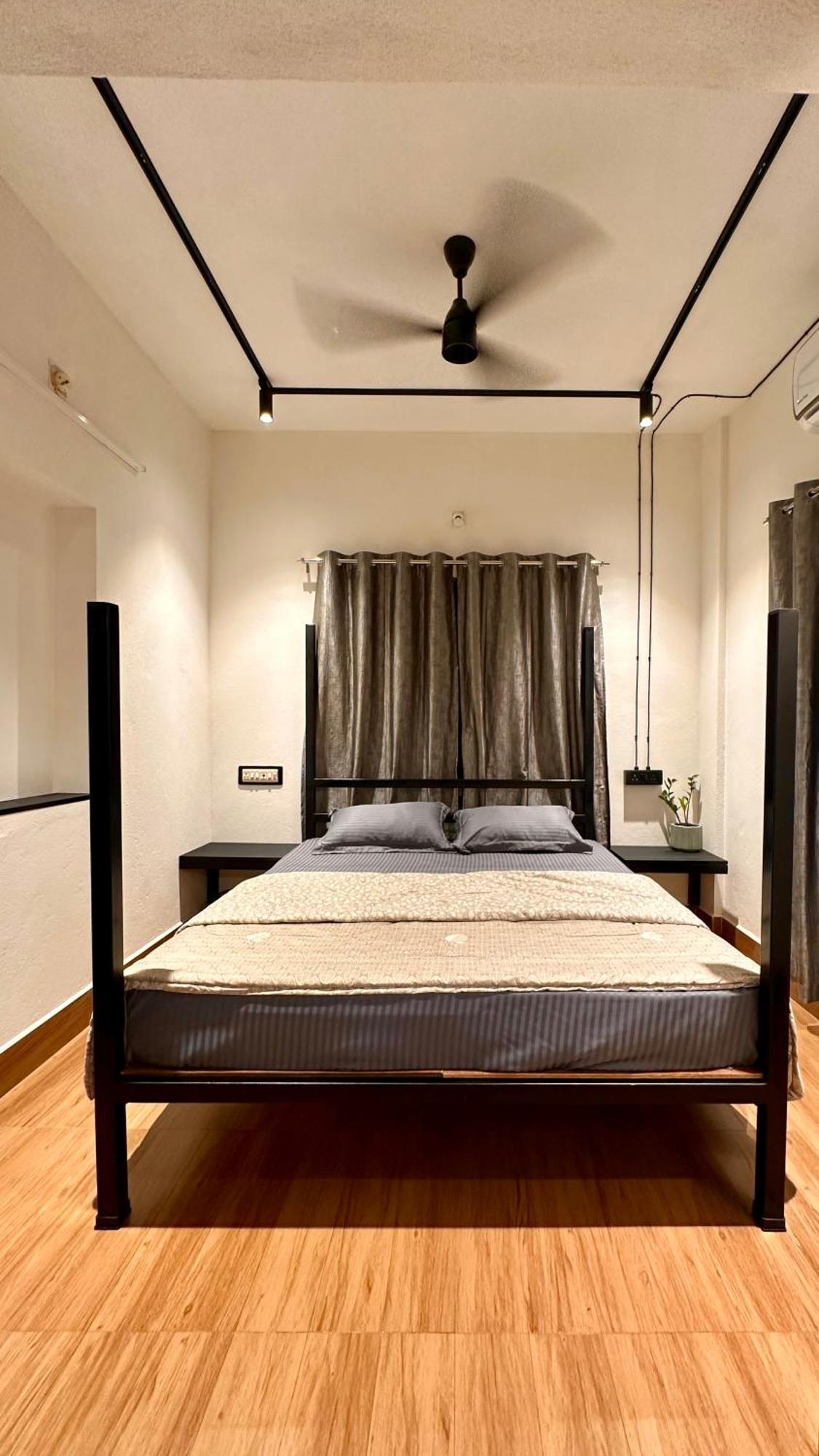 Neat Ac Room Near Someshwar Beach Mangalore Bagian luar foto